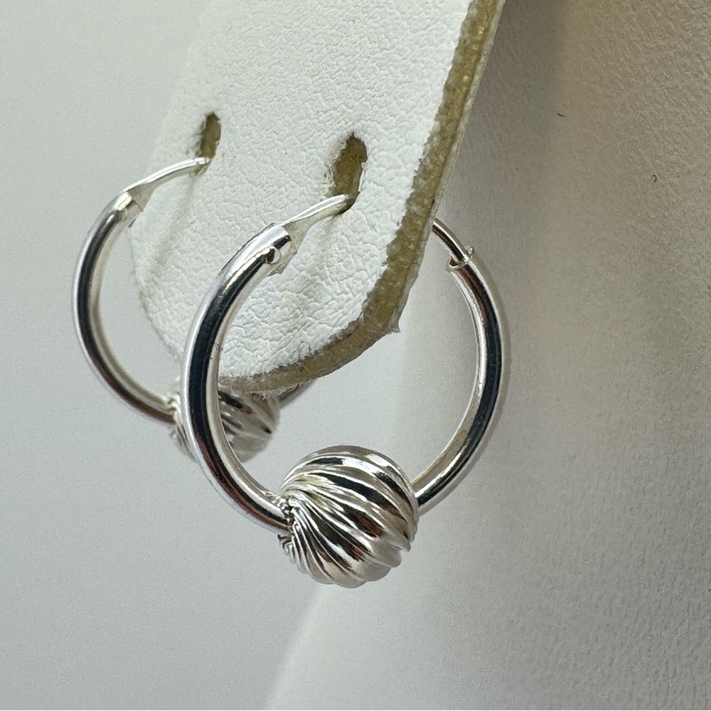 New 925 Sterling Silver Hoop Earrings Ribbed Bead Accent Minimalist